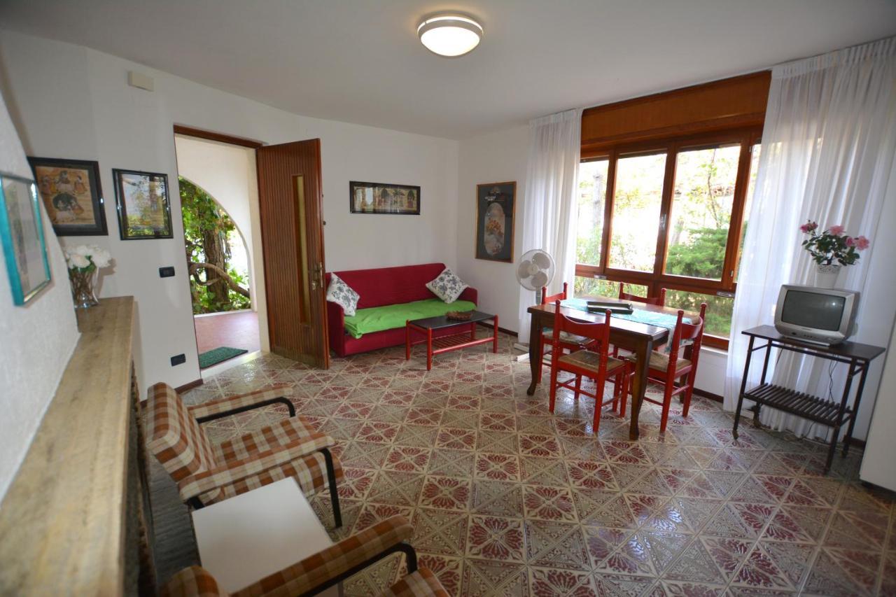 Villa In Lignano Riviera Comfortable Линьяно-Саббьядоро Экстерьер фото